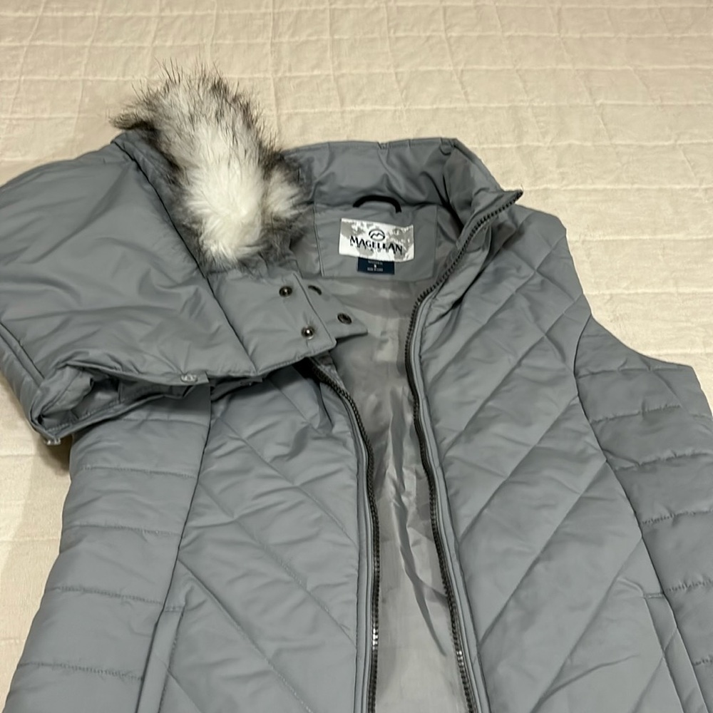 Magellan vest